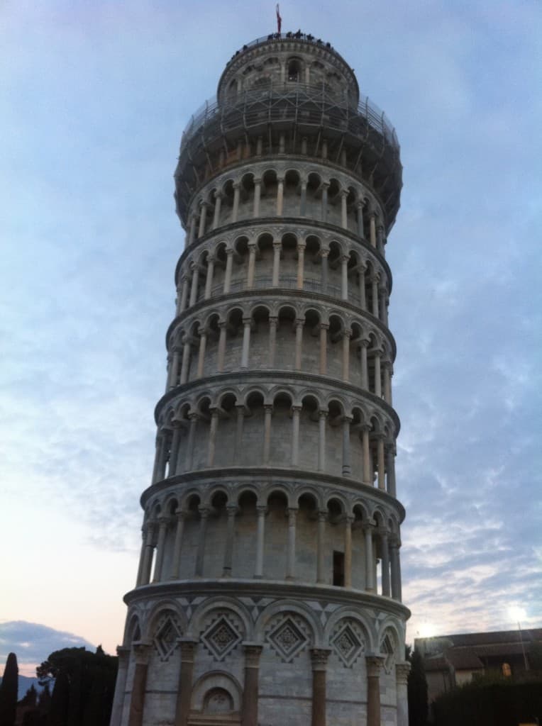 tower_pisa_sm